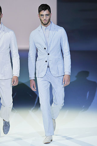 Giorgio Armani / - 2011